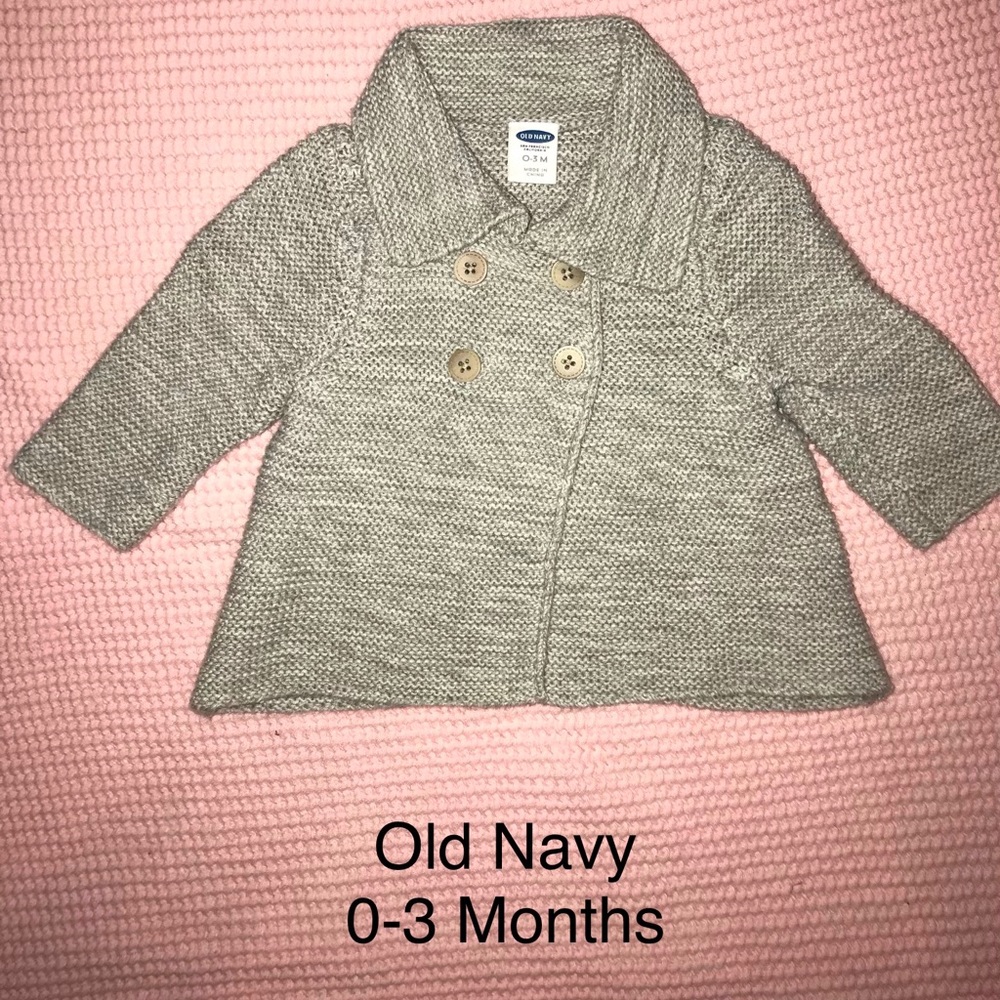 Old Navy Grey Knit sweater
